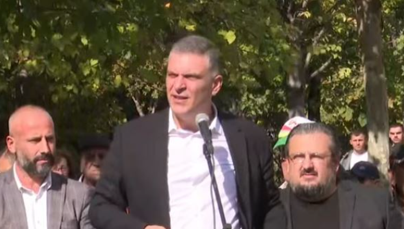 Bilushi kërcënon: O horra, mos provokoni Ilir Metën në burg se do t’u përgjigjemi si armiqve