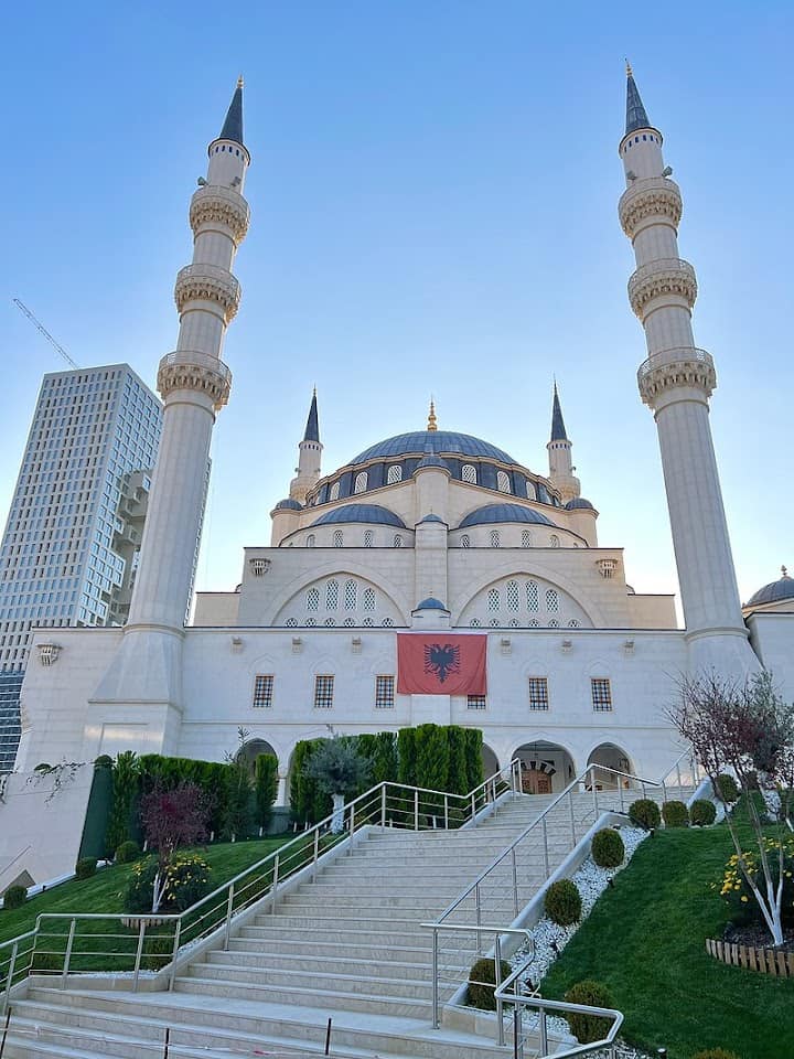 Turqia emëron imamin turk në krye të Xhamisë së Namazgjasë