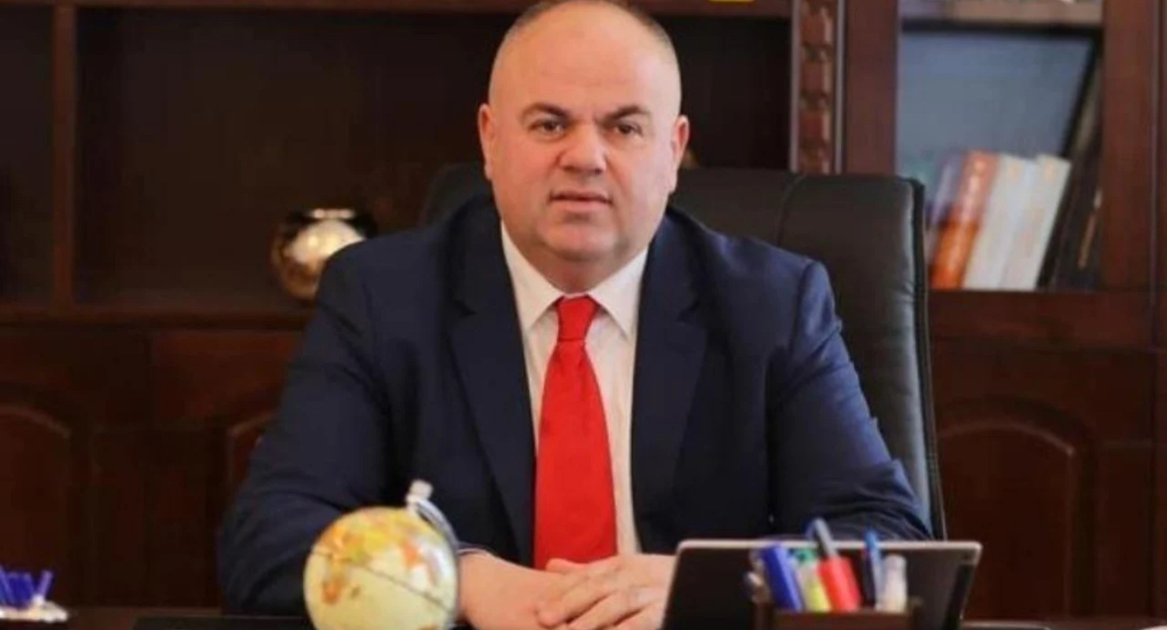 Ish-kryebashkiaku i Kukësit, Safet Gjici kërkon lirimin nga burgu, avokati: Është në gjendje të rënduar shëndetësore! Gjykata shtyn seancën