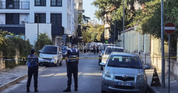 Alarm për bombë vetëm pak metra larg Kryeministrisë! Antiterrori evakuon zonën mes Ambasadës së Kosovës dhe asaj serbe