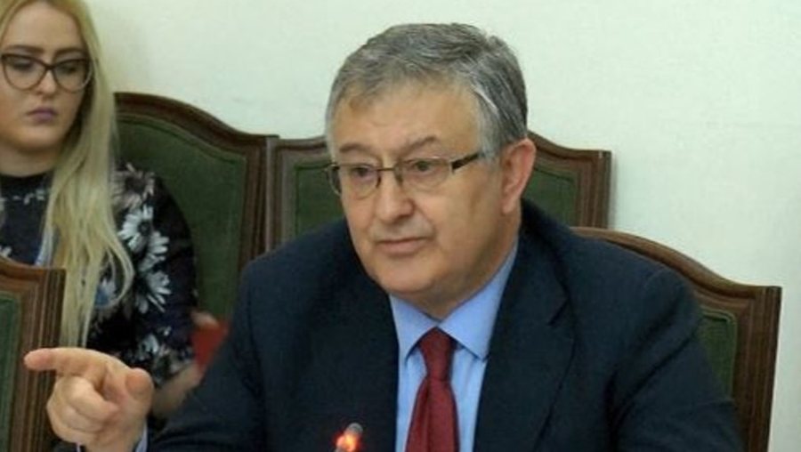 Pse nuk arrestohet Petrit Ahmeti? Dora e zezë e Metës te ERE u ble nga Kastriot Ismailaj, 500 mijë euro në lojë