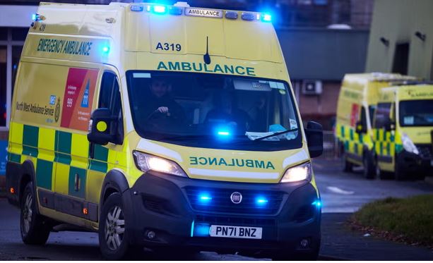Aksidentohen autobusët dykatësh në Manchester, 17 të plagosur