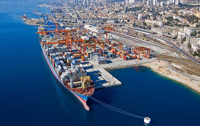 Investitorët gjermanë përjashtohen, çfarë po shkon keq në Portin e  Durrësit? – Shkrimi i medias gjermane