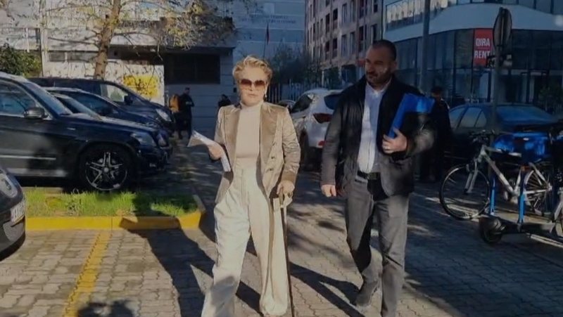 Monika ultimatum Bilushit të Metës të largohet nga selia e partisë, dy grupet drejt përplasjes fizike