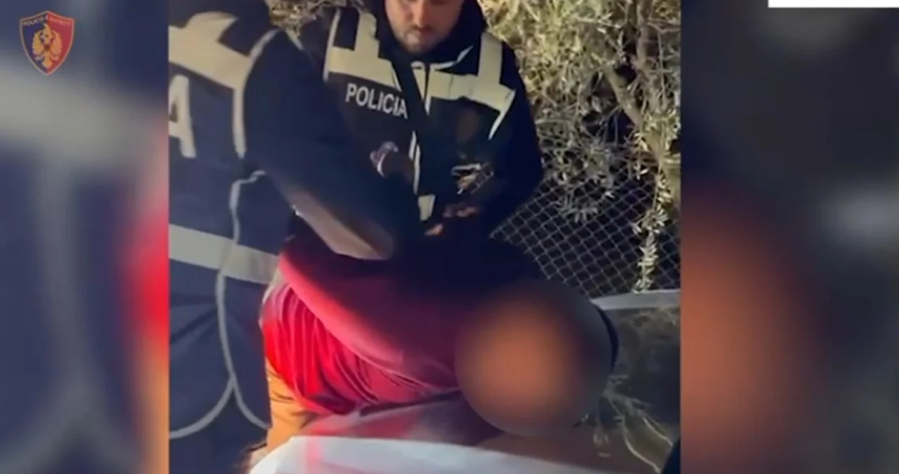 Zbulohet baza e prodhimit të vajit të kanabisit, arrestohet 35-vjeçari në Sarandë! I gjenden dhe armë në banesë