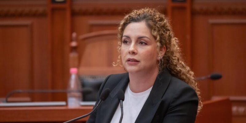 Opinioni i “Venecias” për mandatin e Xhaçkës, avokati: Kushtetuesja është vendimmarrëse, nuk bën rekomandime