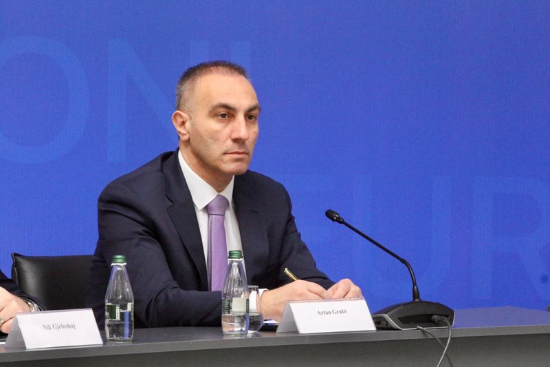 U shpall non grata nga SHBA, Artan Grubi heq dorë nga politika