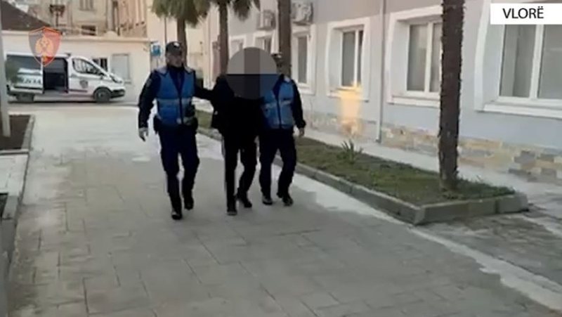 Ishin shpallur në kërkim për vjedhje dhe dhunë në familje, arrestohen 2 persona në Vlorë
