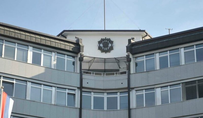 Raporti i Amnesty International: Zyrtarët serbë instaluan programe spiunazhi në telefonat e…