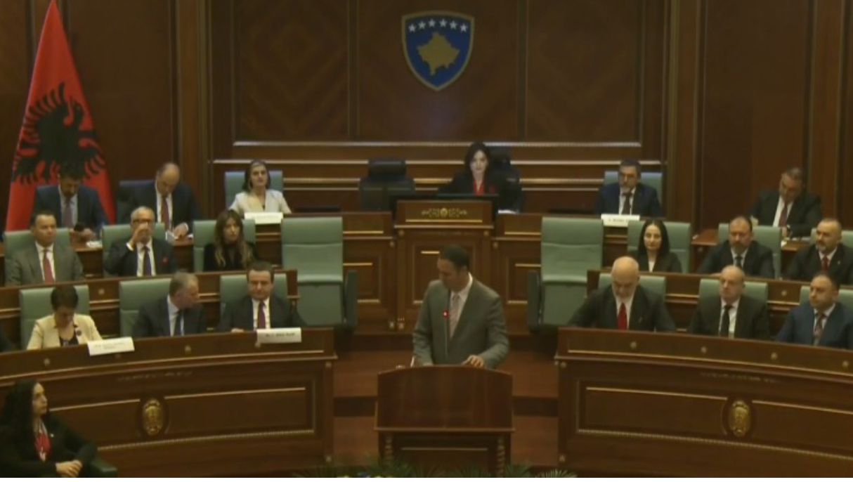 Mbledhja e dy Kuvendeve/ Konjufca: Serbia do destabilizimin e Kosovës, s’ka normalizim pa njohjen reciproke! Kemi në krah Shqipërinë