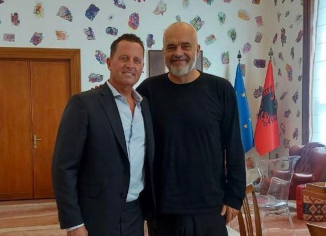 “Thaçi dhe të tjerët po mbahen pengë nga Specialja”: Grenell shpërndan deklaratën e Edi Ramës