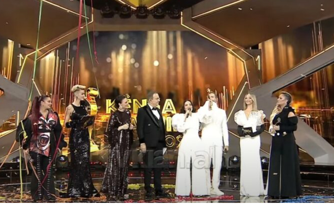 Rozana Radi fituese e “Këngës Magjike”