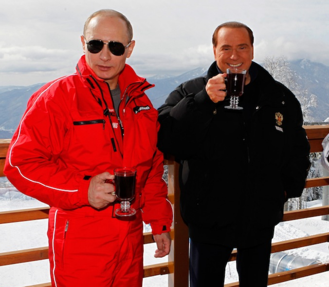 Putin kujton Berluskonin dhe bëhet nostalgjik: Do doja të pija çaj me “kavalierin”, Helmut Kohln dhe Zhak Shirak