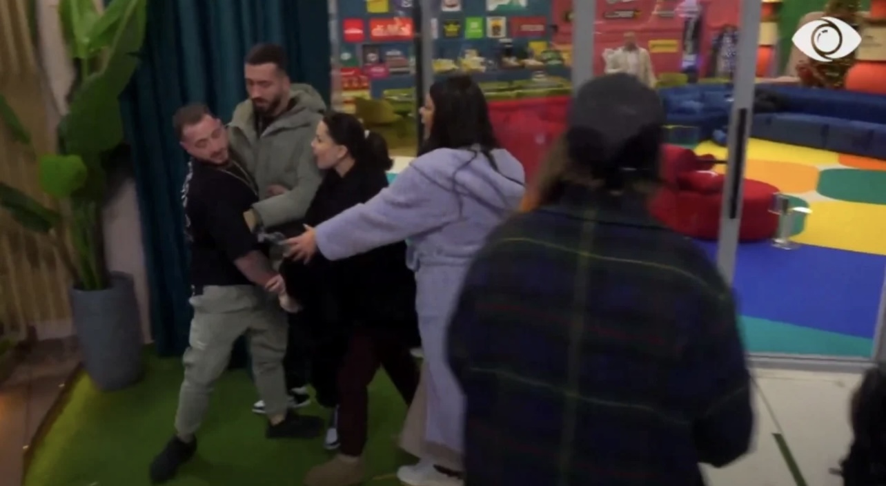 Një debat i ashpër ka ndodhur këtë të mërkurë në shtëpinë e Big brother VIP.