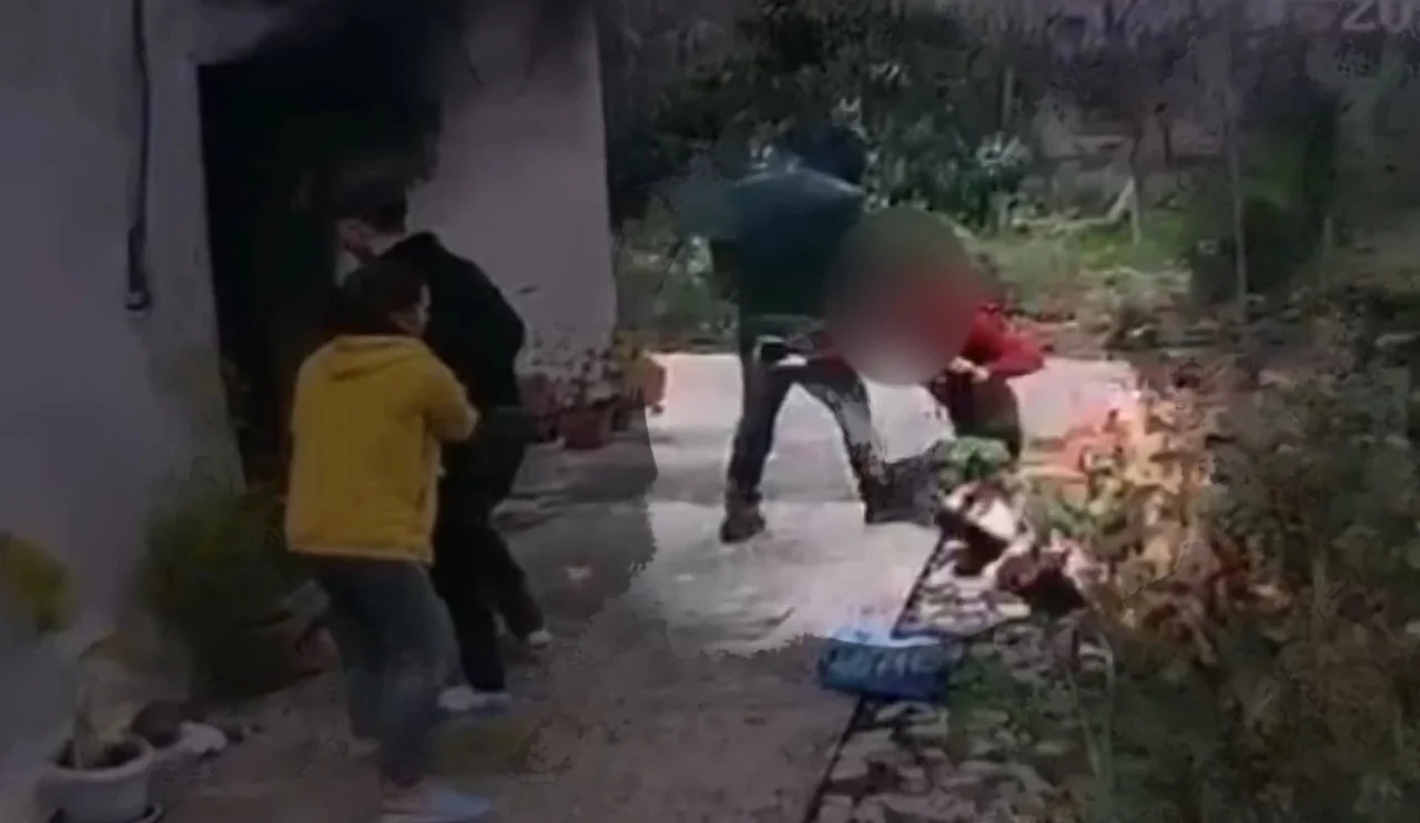 Momenti kur 54-vjeçari tenton të djegë familjen në Bathore, gruaja tregon tmerrin