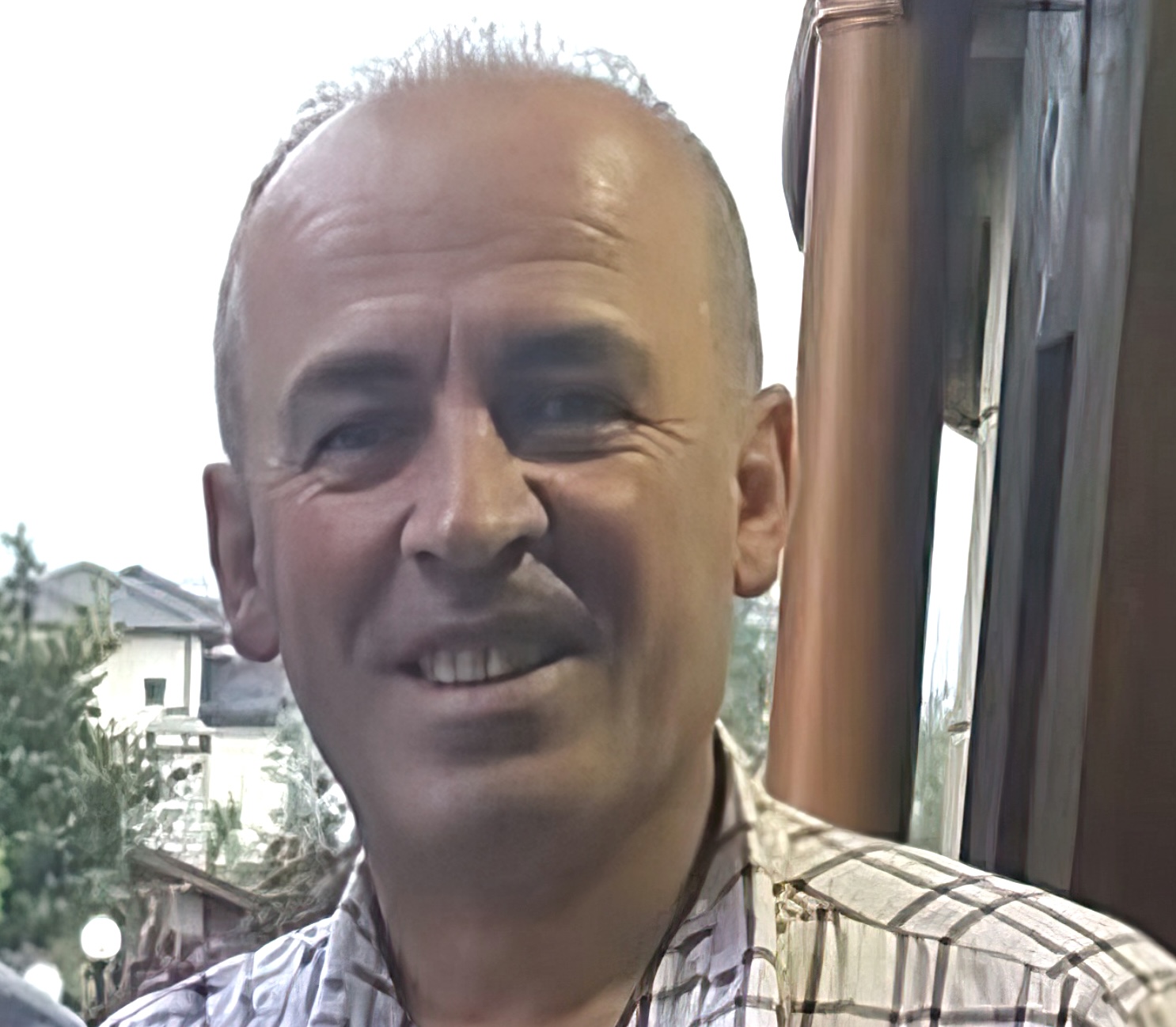 Familja e policit Azbi Spahiu: Situata është personale, nuk ka të bëjë me detyrën
