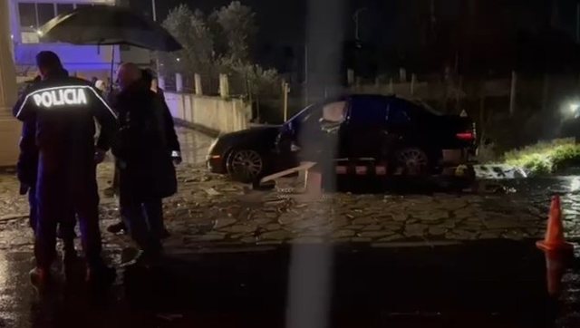 Detaje nga aksidenti i rëndë në Vaun e Dejës, viktimat ishin kalimtarë, u përplasën nga “Benz”-i