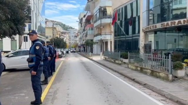 Sherri me sende të forta në Sarandë, lihen në burg dy policët, “detyrim paraqitje’ për gjashtë të tjerët