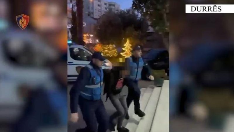 Ishte shpallur në kërkim për vjedhje, arrestohet 36-vjeçari në Durrës
