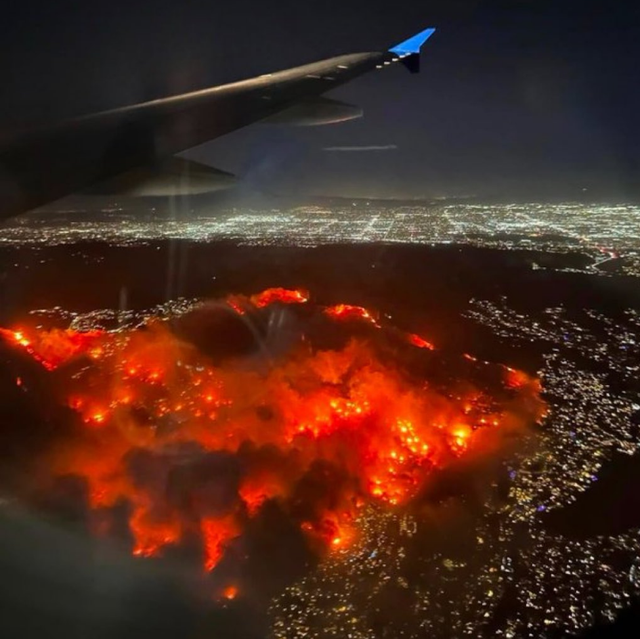 Zjarret marrin përmasa të frikshme në Los Angeles, konfirmohen 2 viktima dhe disa të plagosur! Banorët bllokohen në banesa