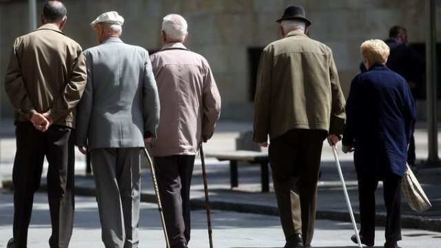 Do shpërndahet para kohe, ja kur do të mund ta marrin pensionistët bonusin e pranverës