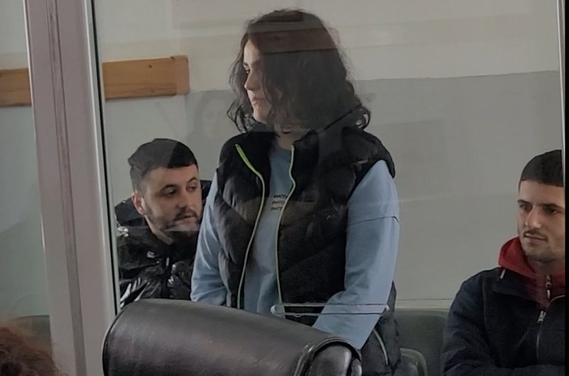 Fëmijët vranë dhe groposën babanë në Durrës – Pokuroria rëndon akuzën për Hygerta Metën