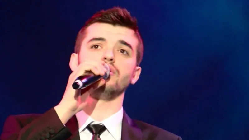 “Mos hajde më tek lokali im”- Si nisi sherri mes këngëtarit dhe tregtarit të fruta-perimeve në Shkodër