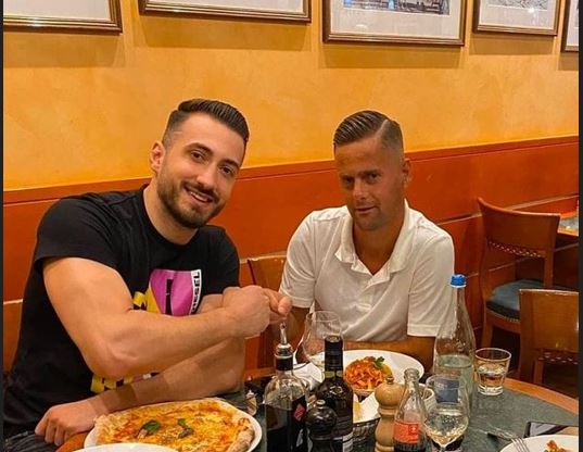 “Jozi është gay”, Dasara Karaiskaj publikon fotot e banorit dhe bisedat private: Kam grua dhe fëmijë