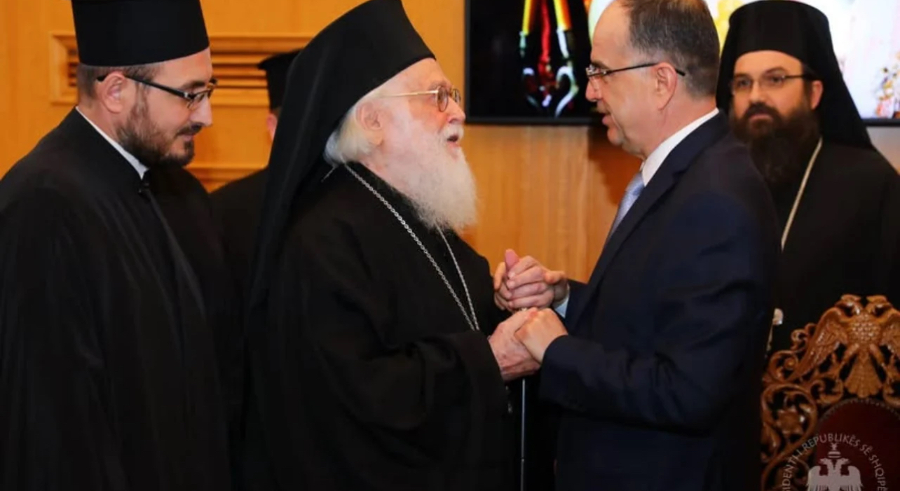 Ndarja nga jeta e Kryepeshkopit Anastas Janullatos, Begaj: Ishte një shembull i palodhur i përkushtimit shpirtëror