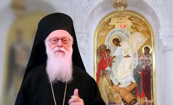 Ndarja nga jeta e Anastas Janullatos, trupi i pajetë i Kryepeshkopit mbërrin sot në Tiranë