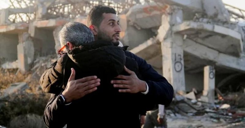 “Gjysma e shtëpisë sonë ka ikur”- Palestinezët përballen me frikë të madhe në Gazën veriore
