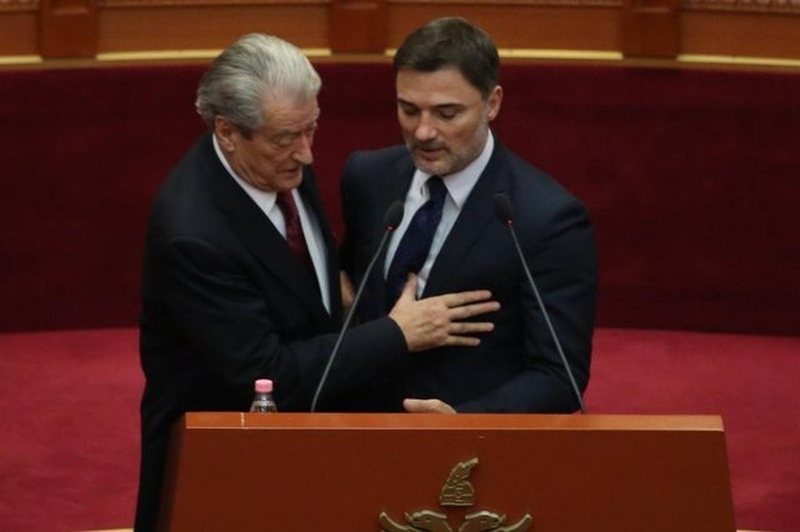 Sulmet e Berishës ndaj bashkëjetueses së tij gjyqtare, reagon Enkelejd Alibeaj: Nuk i del inati që votova për heqjen e imunitetit të tij