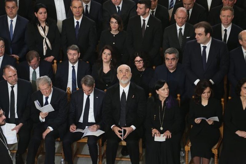 Berisha u zvarrit për t’u rreshtuar krah Ramës dhe Mitsotakis, por kryeministri grek e injoroi