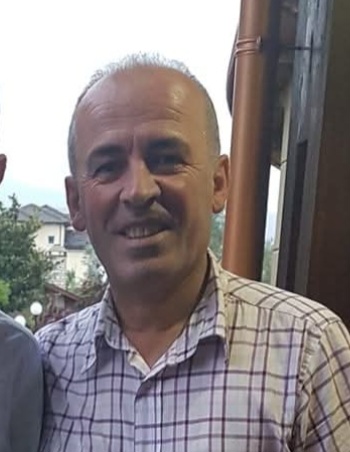 Bie nga pallati polici i qarkullimit rrugor që ndaloi djalin e biznesmenit. Policia: Ra nga lartësia