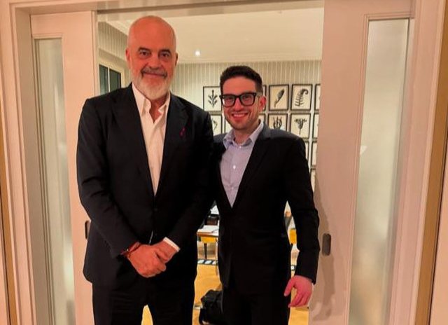 Publikoi foto me Ramën/ Alex Soros: Po e rikthej për shkak të kërkesave të shumta!