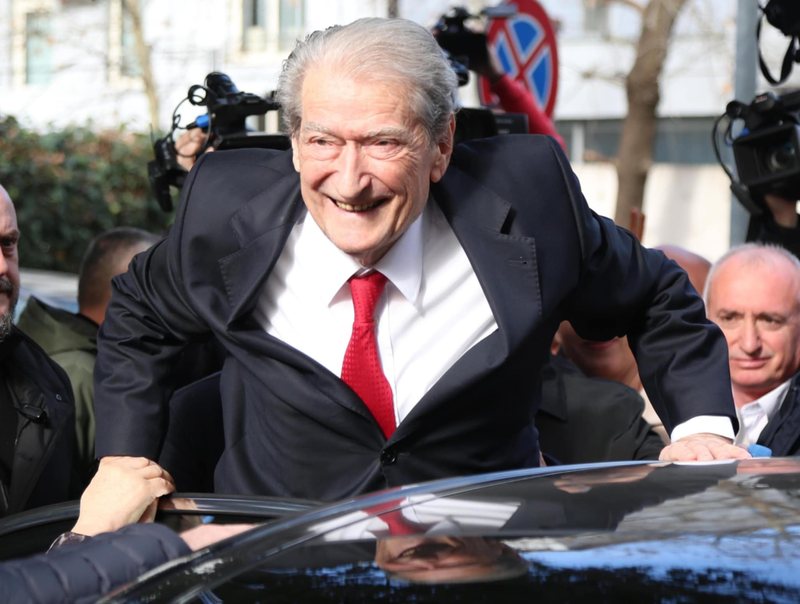 Protesta e opozitës, ish-kreu i PD: Berisha ka humbur, demokratët e kanë braktisur në katër anët e Shqipërisë