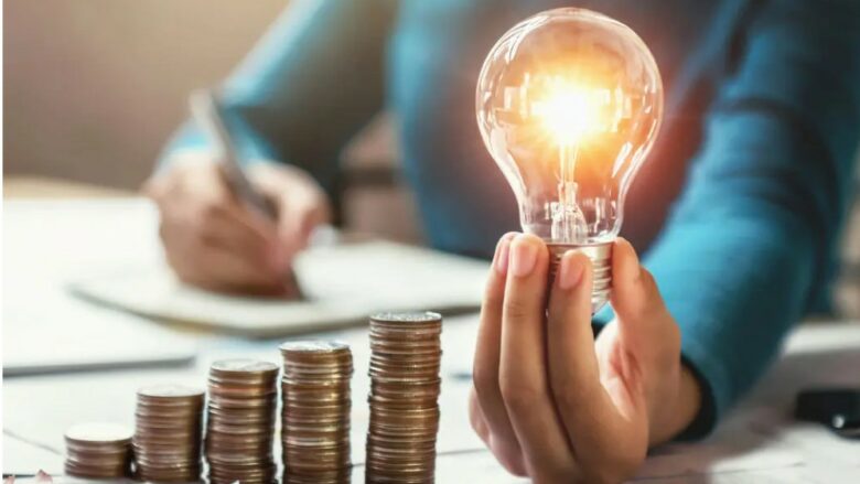 Sot hyn në fuqi ulja e çmimit të energjisë për abonentët familjarë