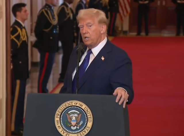 “Do ju gjejmë dhe do ju vrasim”, Trump ndërmerr veprimin e parë ushtarak: Urdhërova sulme ajrore ndaj…