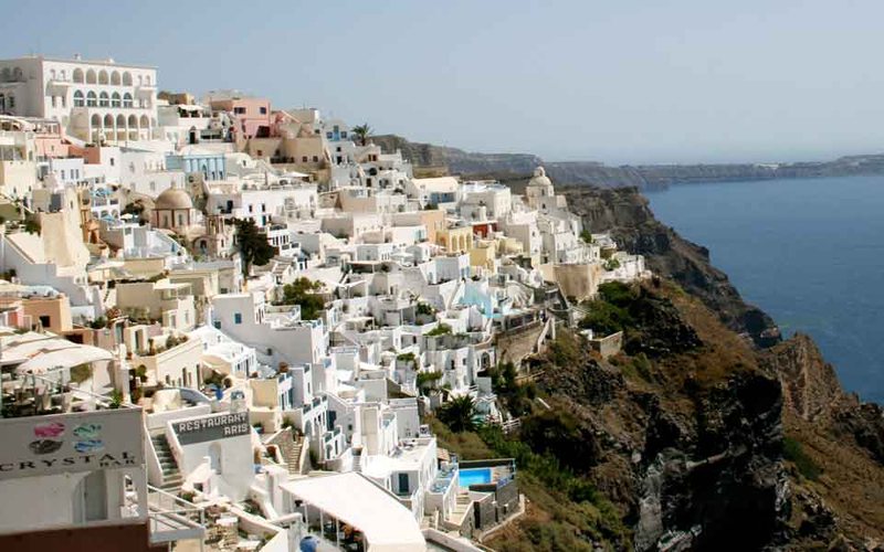 Greqia në panik nga tërmetet! Autoritetet lëshojnë paralajmërim për aktivitet sizmik në Santorini