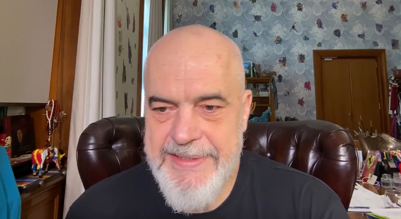 “Ke ndërmend ta lësh pushtetin, se ia kalove dhe Enverit?” – Rama: Nuk iki, se kam ende punë për të bërë. S’mund t’i lë në mes