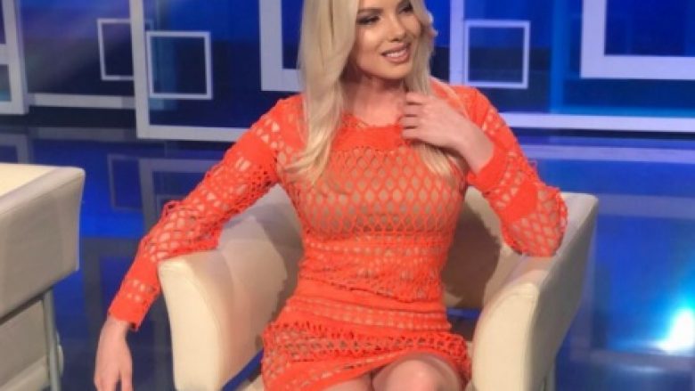 Moderatorja nga Korça: Ne quanim njerëzit në Tiranë të prapambetur, jo si qyteti ynë që frekuentohej vetëm nga elita