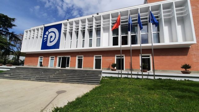 ‘Pazari’ me partitë opozitare i kushton Berishës 7 deputetë; Meta, Mediu, Idrizi dhe Dule në listat e sigurta!