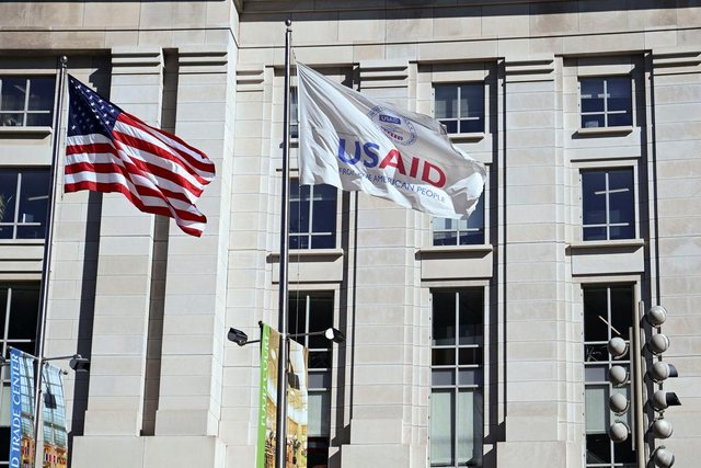 Planet e Trump për të mbyllur USAID, punonjësit e Selisë Qendrore në Uashington njoftohen papritur të mos paraqiten në punë