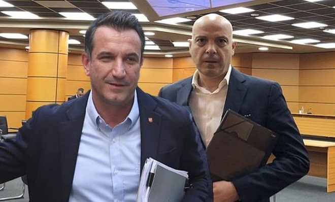 Mashtrimi vulgar i Ols Dados: Veliaj firmosi tendera për biznesmenët. E vërteta: Nuk firmosi asnjë tender, procedurat të ligjshme, asnjë ankim, fituan grupe kompanish