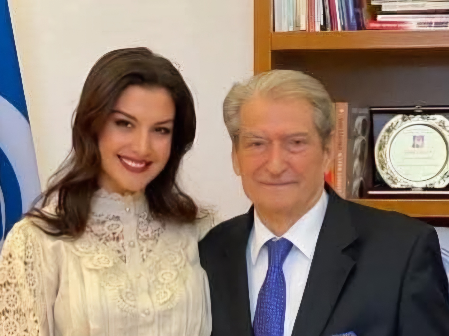 Sherr në familjen Berisha? Bledi Mane: Liria fshiu Floriana Garon nga lista për shak se pëshpëriste fjalë të ëmbëla në veshin me lesh të Doktorit