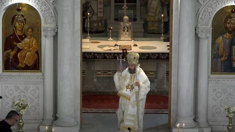 U fronëzua dje – Kryepeshkopi Joan mban meshën e parë në katedralen “Ngjallja e Krishtit”