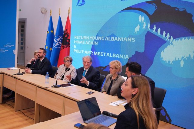 Berisha: Të rinjtë do të jenë fytyra e fushatës së PD, 58 kandidatë i kemi nën moshën 40 vjeç