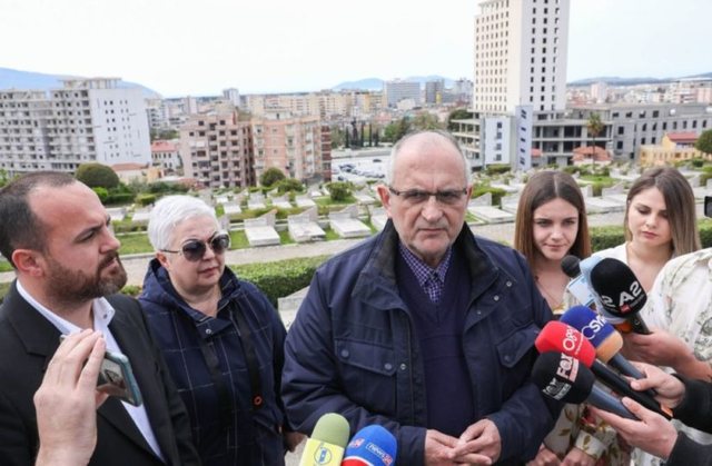 Petrit Vasili, votuesve të PD-së: Votoni Ilir Metën, shpëtoi 4 herë Berishën dhe opozitën! 