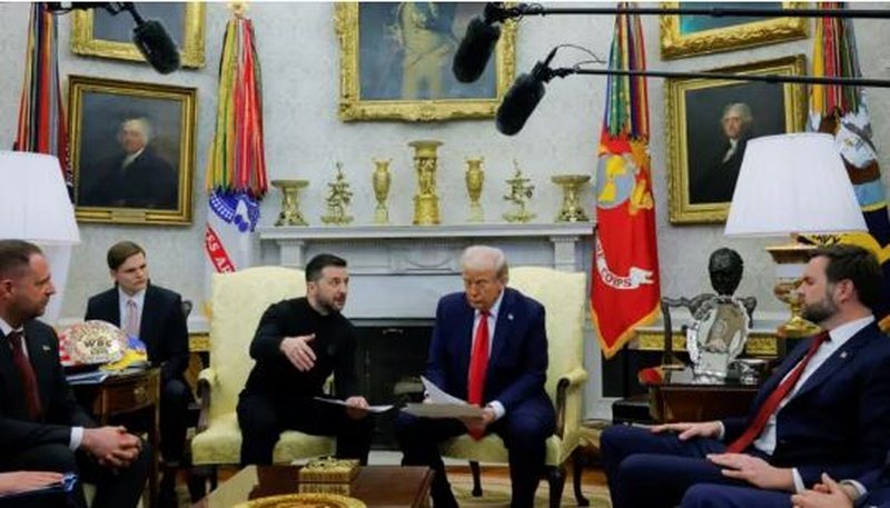 10 minutat që tronditën botën – Gazetarët e BBC rrëfejnë çfarë panë në dhomën e sherrit Trump – Zelensky