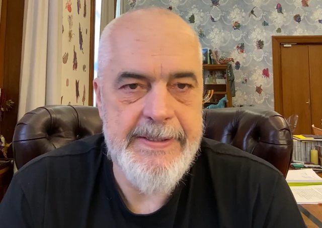 Protesta e banorëve të Tragjasit për ndërtimin e ujësjellësit, Rama: Është çmenduri!